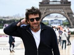 Cantor francês Patrick Bruel enfrenta acusações de estupro