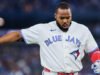Guerrero e Kirk saem enquanto os Blue Jays tentam garantir a vitória na série sobre os Yankees