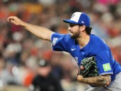 Blue Jays trocam Connor Seabold com Royals por arremessador da liga menor