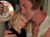 Kimberly Van Der Beek homenageia a memória do falecido marido