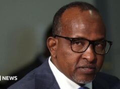 Ministro do Quênia suspende construção de centro de quarentena de Ebola apoiado pelos EUA
