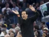 O dinheiro ganha muito no comércio de Giannis, mas será que o calor hipotecou seu futuro?