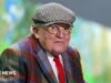 Público convidado a prestar homenagem a David Hockney