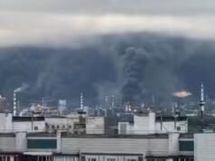 Ucrânia ataca grande refinaria de petróleo russa com barragem de drones; dois mortos