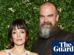 David Harbour sobre o álbum West Finish Woman de Lily Allen: ‘Não foi minha experiência’