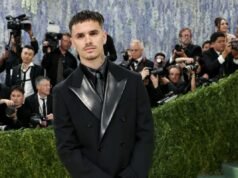 Romeo Beckham faz estreia como ator em filme de romance comparado ao sucesso Heated Rivalry