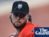 Crítica da MLB aos jogadores do Giants que escreveram versículos bíblicos em bonés da Delight Evening