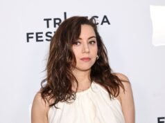 Aubrey Plaza reage ao cancelamento de sua nova série de comédia pela Amazon depois de apenas uma temporada