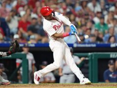 Cirurgia no cotovelo custará Phillies OF Johan Rojas no resto da temporada