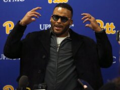 Sean McVay, dos Rams, abre portas para o retorno de Aaron Donald
