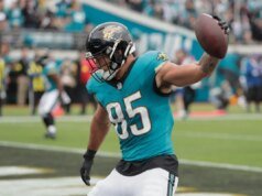 Relatórios: Jags concordam em acordo de 3 anos e US$ 48 milhões com TE Brenton Unusual