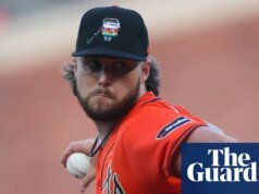Manfred defende a resposta da MLB aos versículos bíblicos nos bonés do Delight dos jogadores
