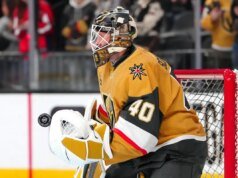 Panteras adquirem G Akira Schmid dos Golden Knights