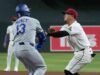 Vargas dos Diamondbacks e Muncy dos Dodgers feridos em colisão violenta na primeira base