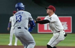 Vargas dos Diamondbacks e Muncy dos Dodgers feridos em colisão violenta na primeira base