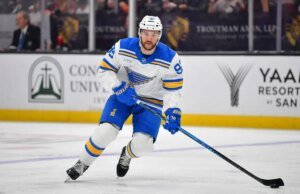 Blues colocam F Jonathan Drouin em isenção de compra