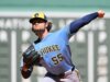 Os cervejeiros recorrem ao novato LHP Shane Drohan para desacelerar os gigantes repentinamente potentes
