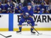 Blackhawks trocam a 4ª escolha geral com Sabres por D Bowen Byram