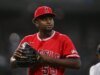 Jose Soriano, dos Angels, e Kyle Freeland, dos Rockies, buscam novos começos no novo mês