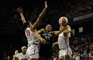 Liberty busca manter a onda de sucesso, anfitrião Mystics