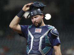 Estrela dos Mariners, Cal Raleigh (oblíqua) ativada em IL
