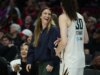 Liberty G Sabrina Ionescu (costas) fora vs.