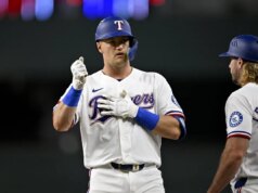 Rangers finalmente em alta, em seguida lidando com cartas