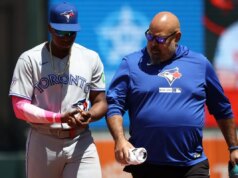 Raios-X negativos após Jesus Sanchez, do Blue Jays, ser atingido por bola de torcedor