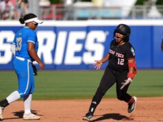 Kaitlyn Terry leva Texas Tech da UCLA às semifinais do WCWS