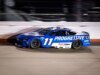 Denny Hamlin conquista pole para corrida da Michigan NASCAR Cup