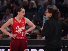 Caitlin Clark, da Fever, minimiza divergências e se concentra no Dream