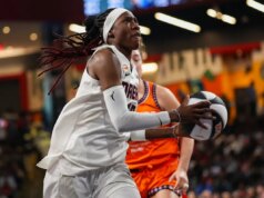 Rhyne Howard marca 36 enquanto Dream foge de Solar