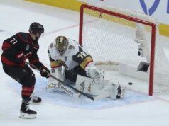 Perdendo por 1 a 0, Hurricanes se preparou para longa série contra Golden Knights