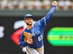 Noah Cameron, do Royals, busca uma vitória difícil em confronto contra cartas