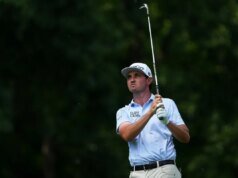 JT Poston encerra longo dia no Memorial com vitória nos playoffs