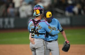 Brewers superam A’s 15-14 em um caso selvagem de 12 entradas em Las Vegas