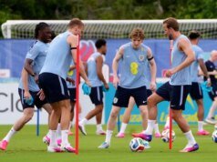 Equipamento roubado antes da partida de abertura da Inglaterra na Copa do Mundo