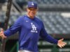 Com Dodgers enfrentando A’s, Dave Roberts aguarda vitória marcante
