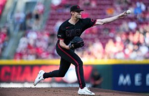 Reds se esforçam para obter a primeira vitória em casa da temporada no confronto contra o Mets