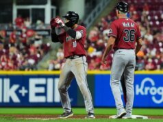 Erro de campo condena Reds contra Diamondbacks