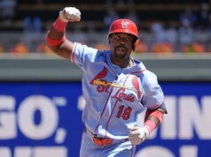 Cardinals procuram continuar o ataque ofensivo contra Twins