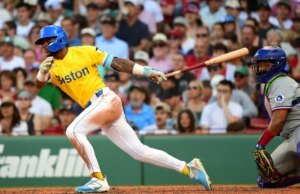 Golpe de embreagem de Ceddanne Rafaela, do Pink Sox, derruba Rangers