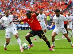O desejo de Jeremy Doku de se despedir da seleção belga por causa do bebê atrai críticos