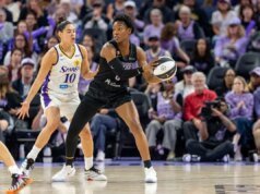 Valquírias explodem Kelsey Plum, Sparks