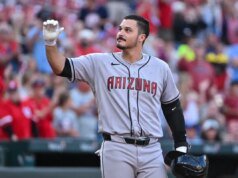 Nolan Arenado, D-backs tentam a sorte novamente contra os Cardinals