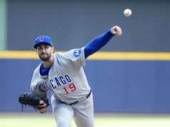 Ian Happ consegue uma grande entrada enquanto os Cubs dominam os Brewers