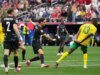 Canadá conquista a primeira vitória por nocaute no gol nos acréscimos contra a África do Sul
