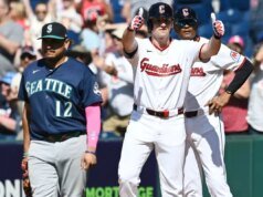 Chase DeLauter volta em grande estilo enquanto os Guardiões enfrentam os Rangers quentes