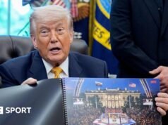 Trump diz que estrutura do UFC semelhante à Torre Eiffel pode permanecer