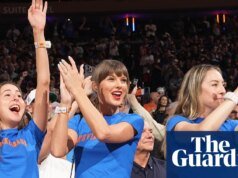 Qual Copa do Mundo? Celebridades dos EUA se divertem com os Knicks